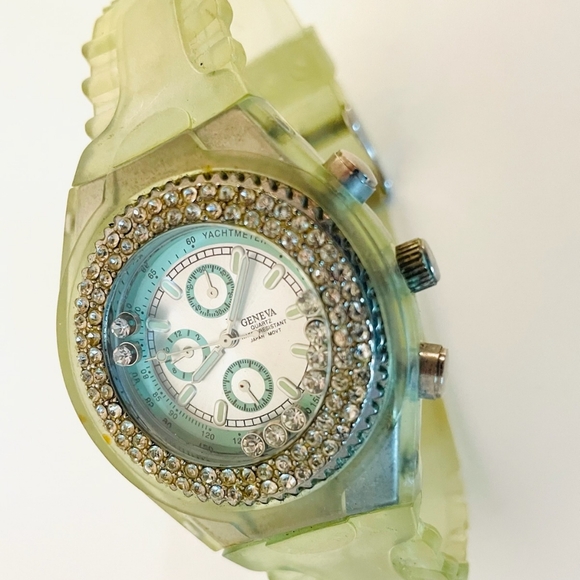 Geneva Quartz Japan Movement Wrist Watch Silver and Green Water Resist Jeweled main image 9